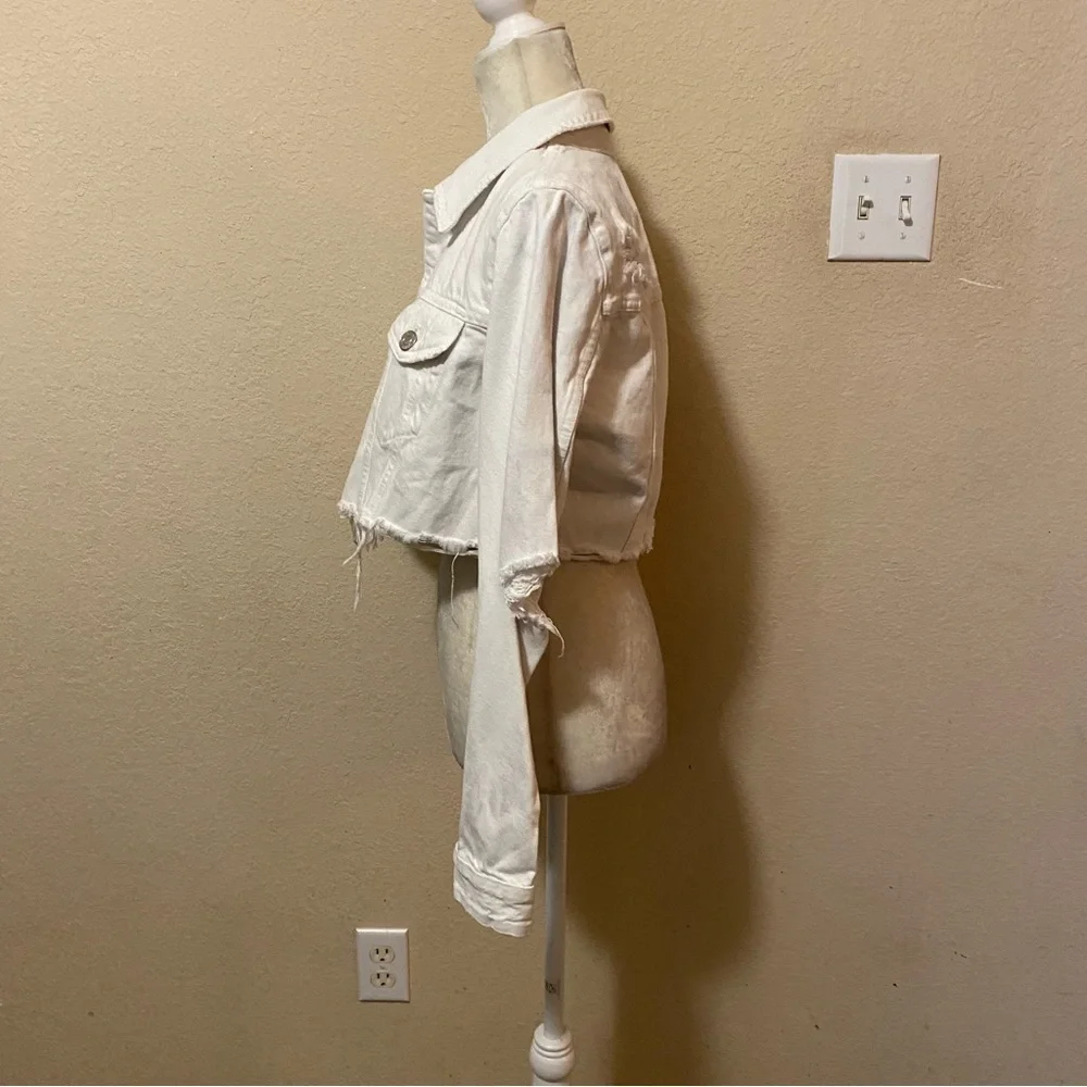 Zara White Jacket Cropped Distressed Frayed Hem Denim Button Front Size Small